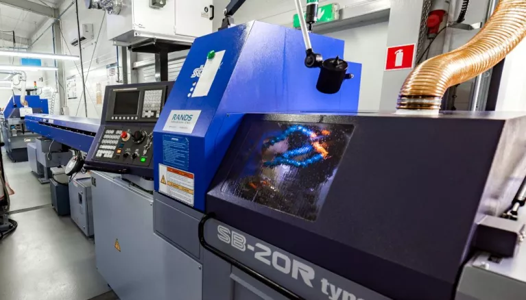 Milling or Turning? Choosing the Right CNC Machining Method for Your Project